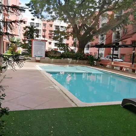 Condo Azur Suites B207 Near Airport, Netflix, Stylish, Cozy With Swimming Pool Lapu-Lapu City Esterno foto