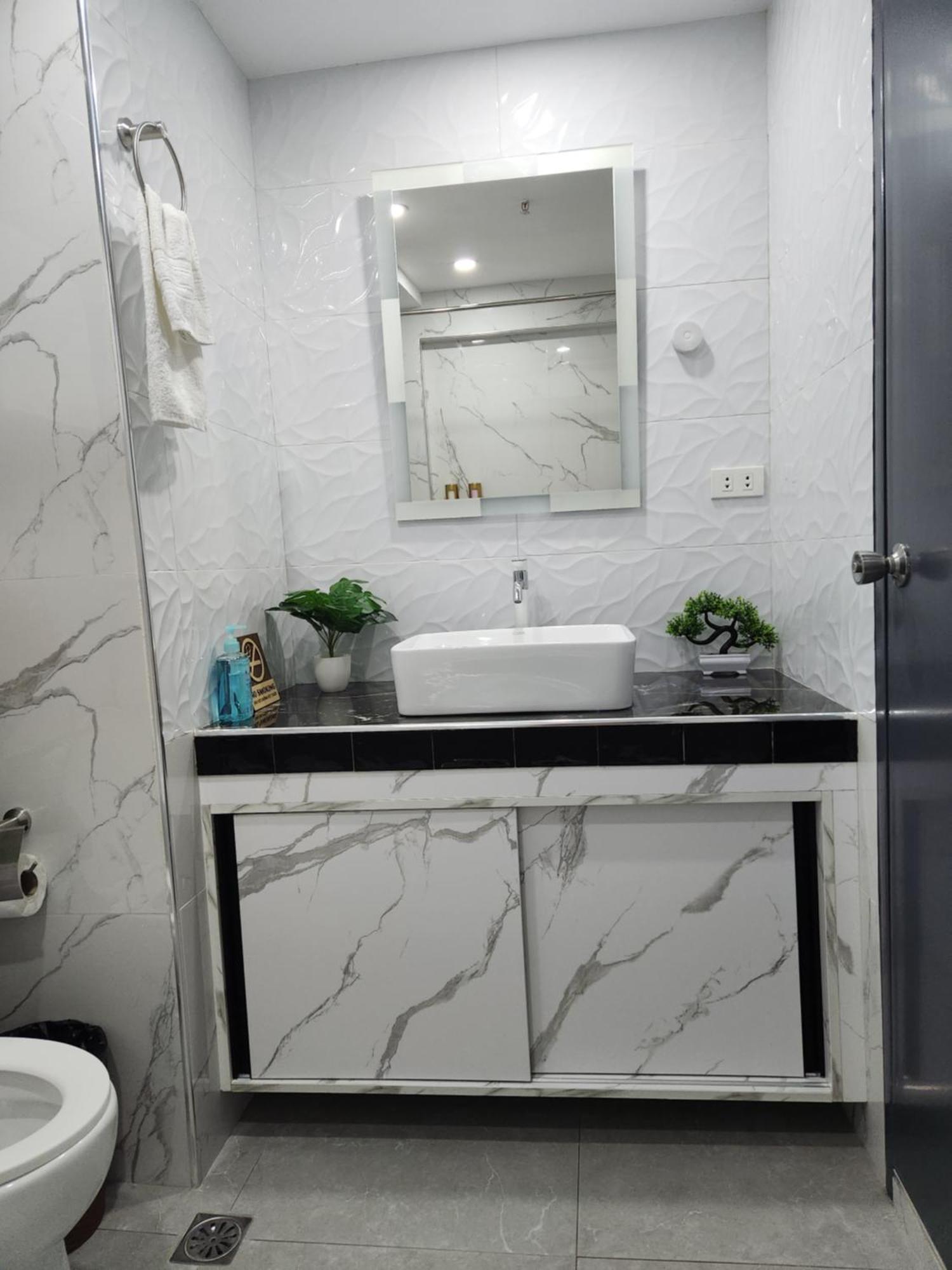 Condo Azur Suites B207 Near Airport, Netflix, Stylish, Cozy With Swimming Pool Lapu-Lapu City Esterno foto